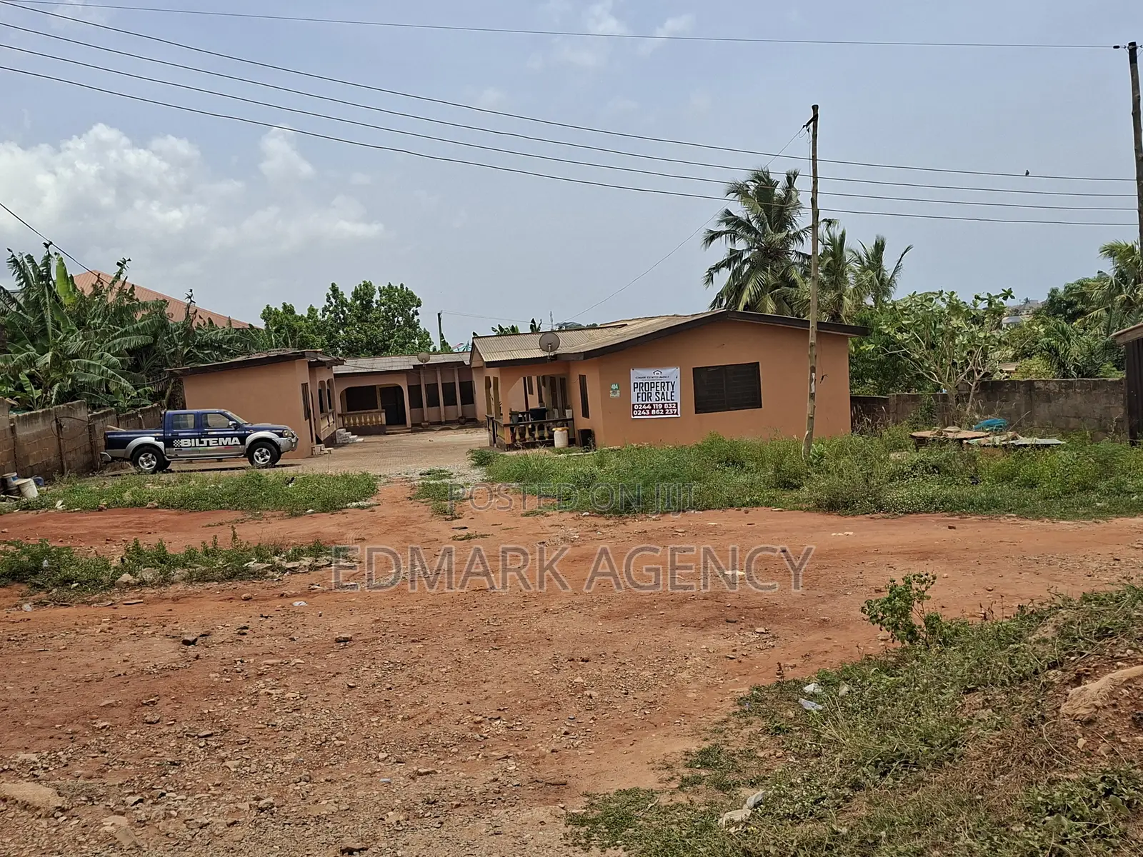 6bdrm House in Gbawe, Zero for sale