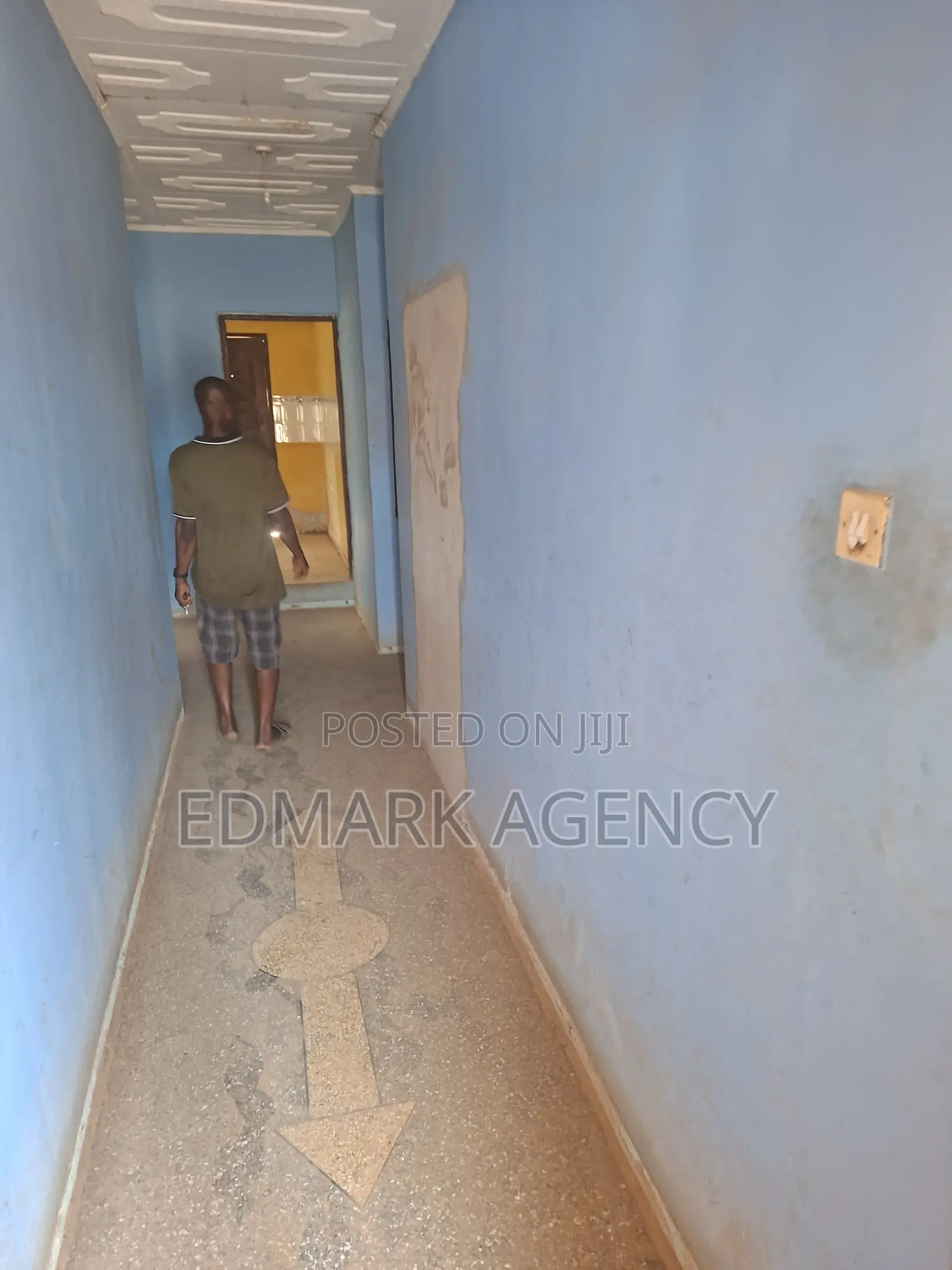 6bdrm House in Gbawe, Zero for sale