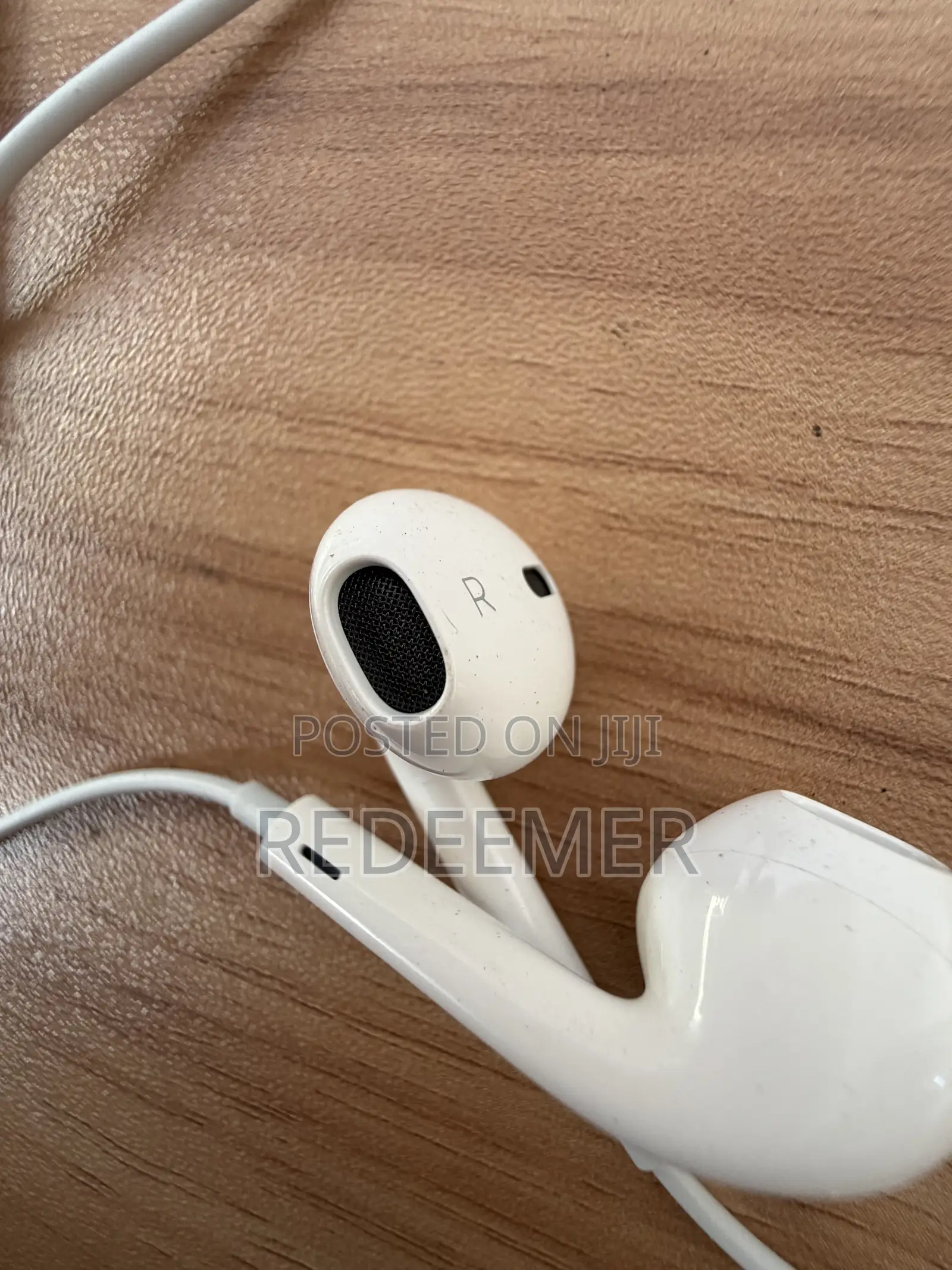 Original Apple EarPods USB-C