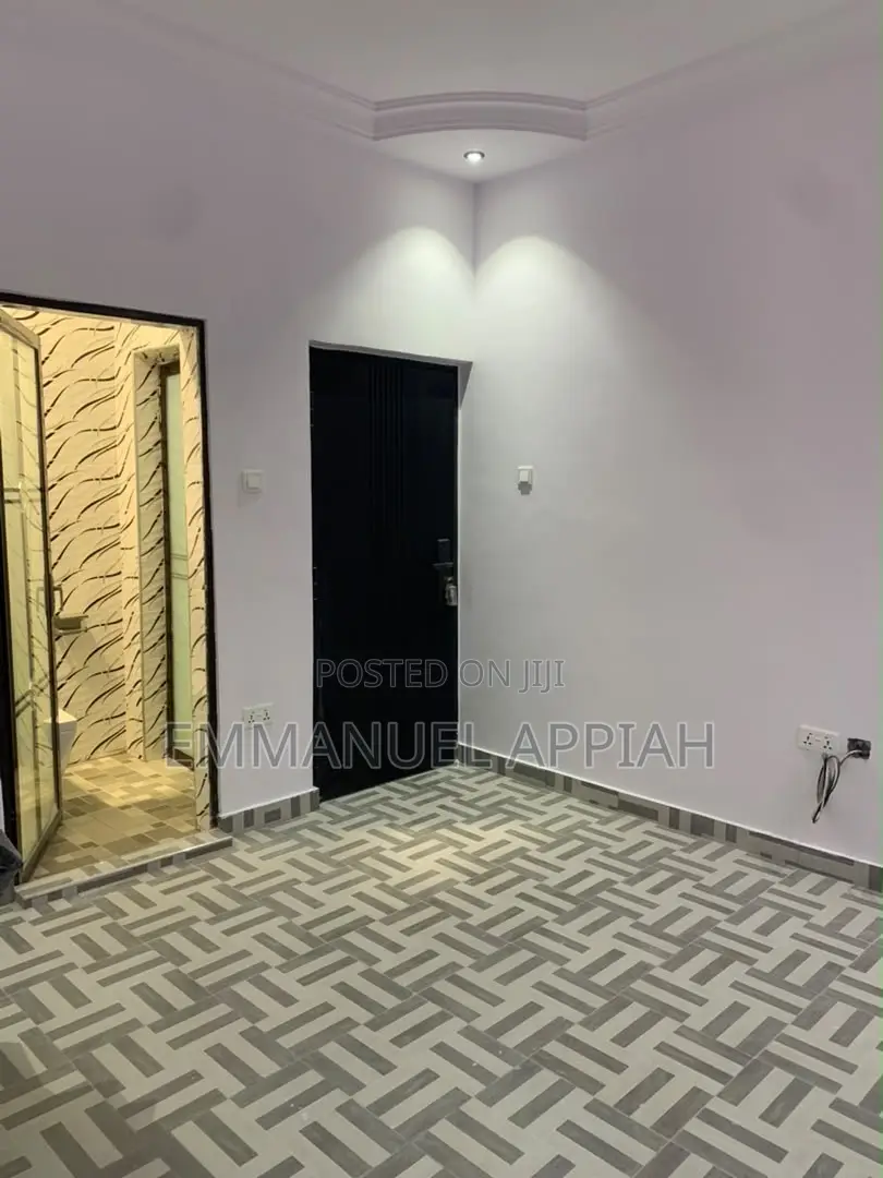 1bdrm Room & Parlour in Ablekuma Galele for rent