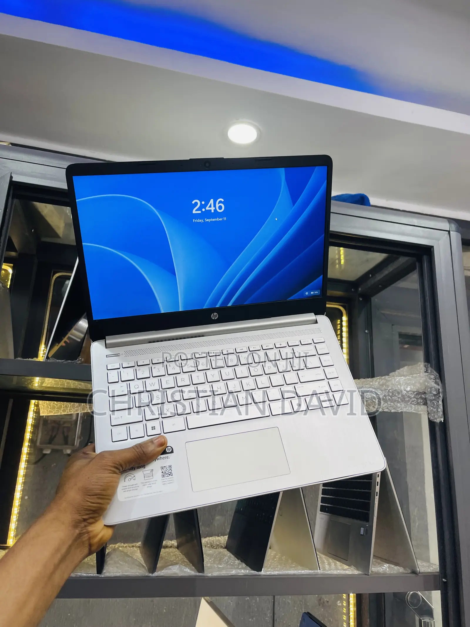 Laptop HP 14-dq1025cl 8GB Intel SSD 128GB
