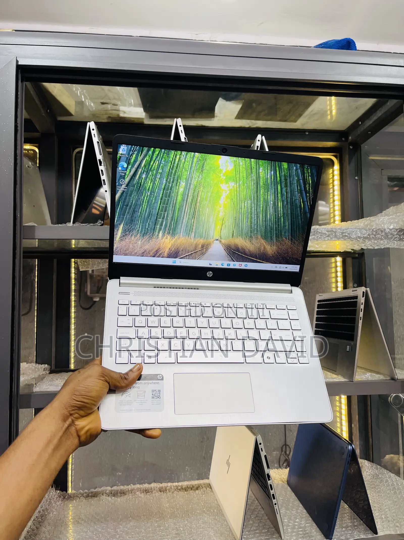 Laptop HP 14-dq1025cl 8GB Intel SSD 128GB