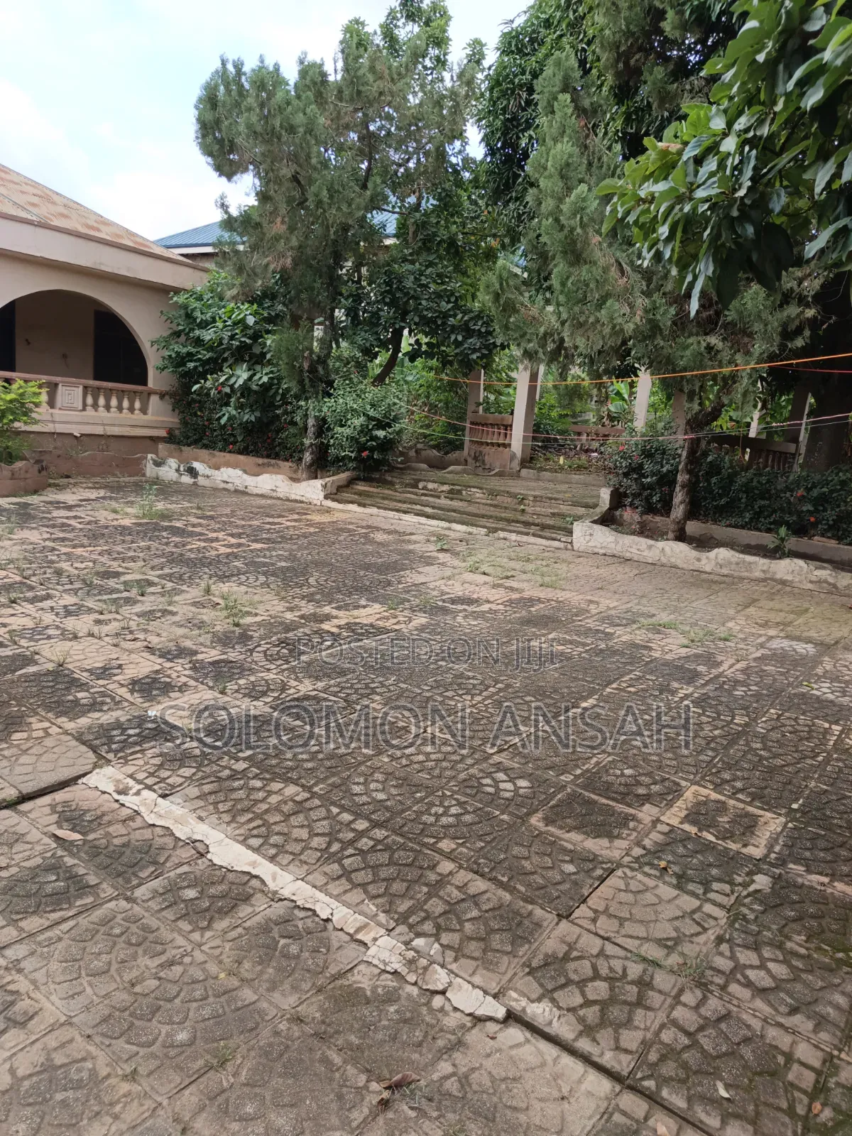 6bdrm House in Free Will Agency, Kumasi Metropolitan for sale
