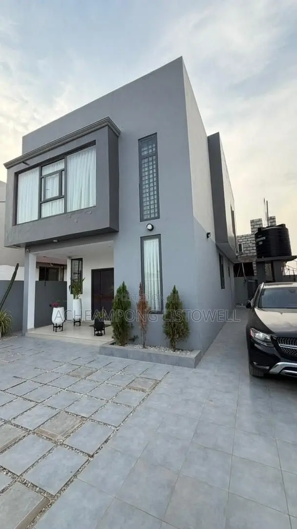 3bdrm Duplex in Ashaley Botwe for rent