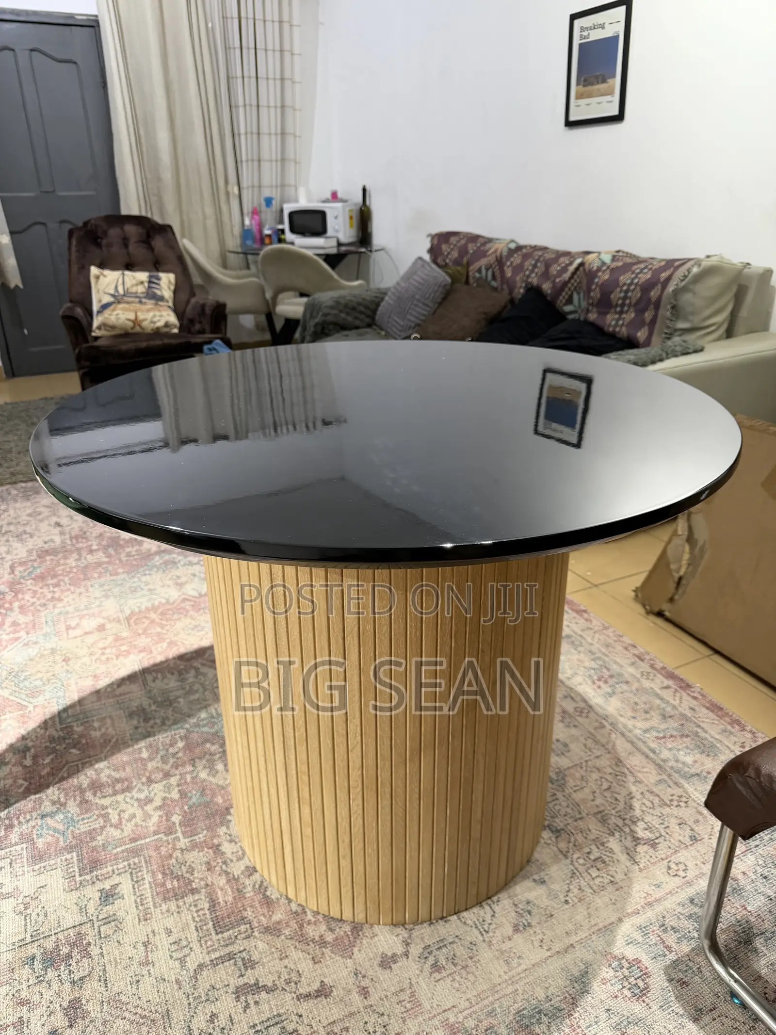 Round 4 Seater Dining Table