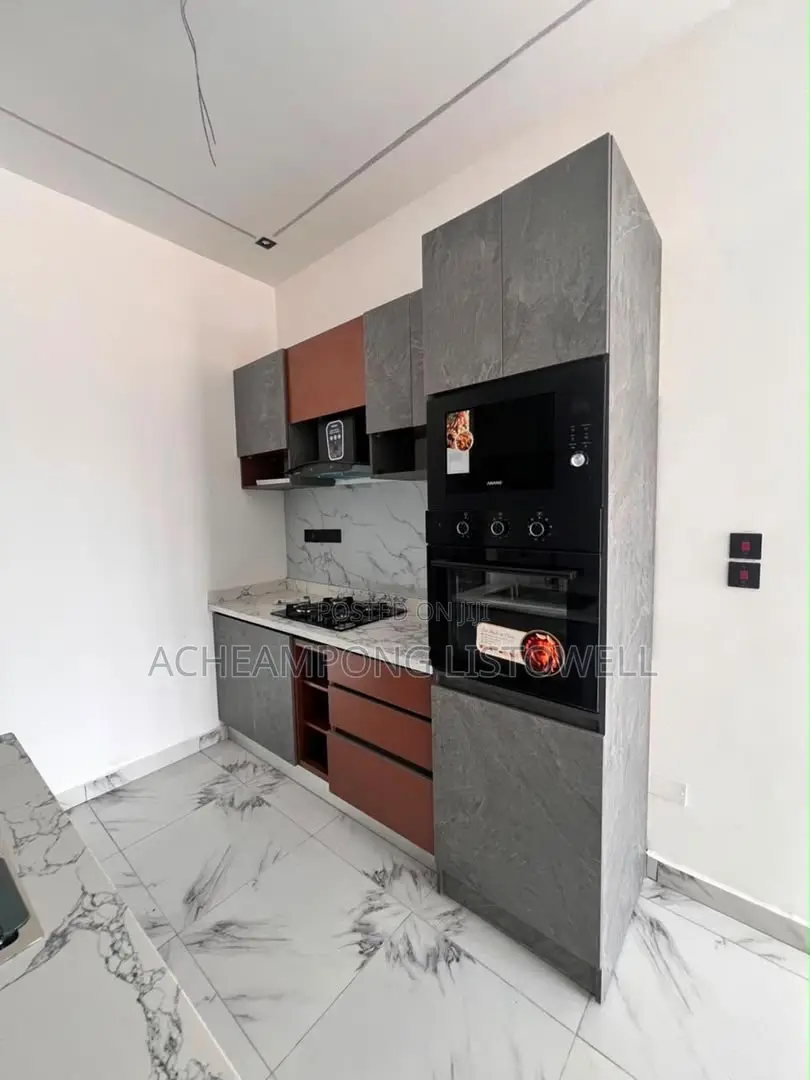 3bdrm House in East Legon for rent
