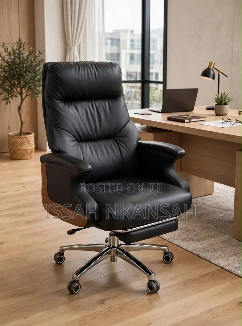 Black Leather Executive Boss Chair
