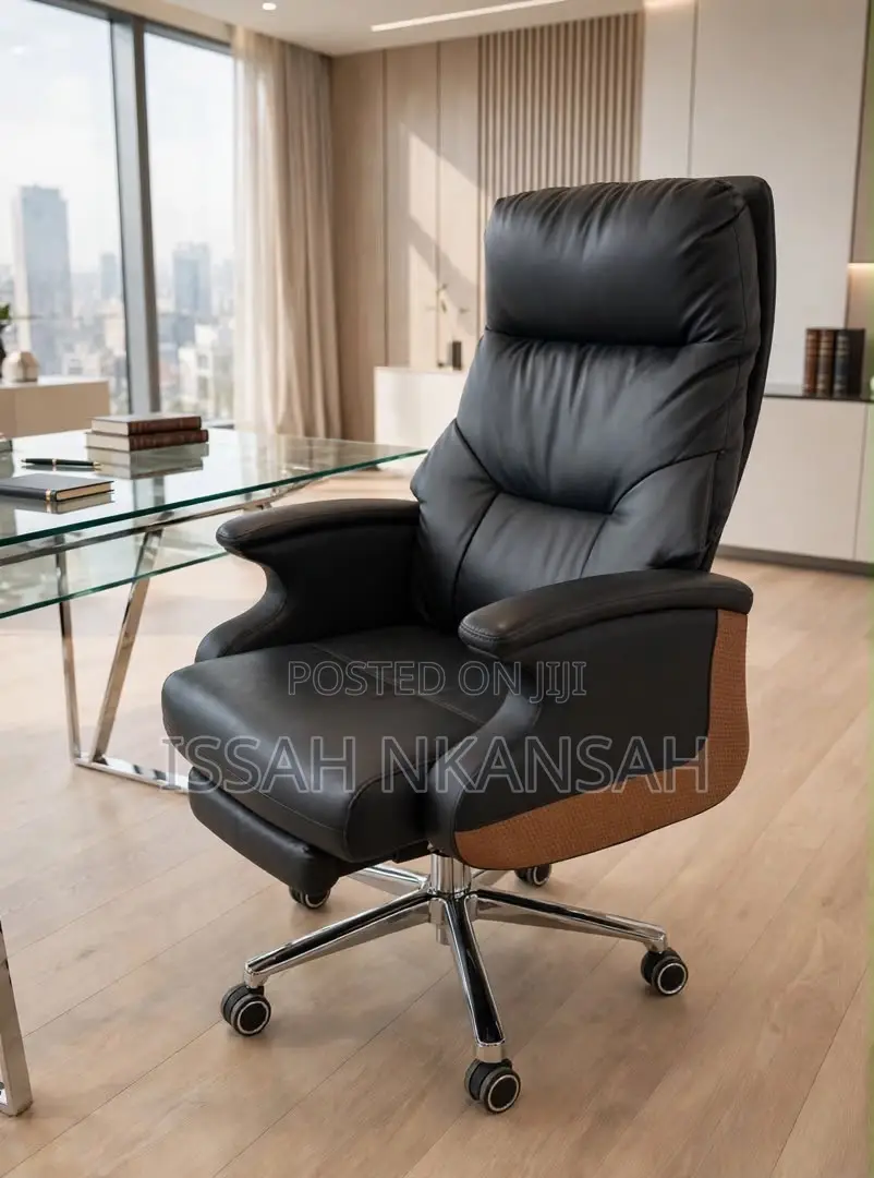 Black Leather Executive Boss Chair