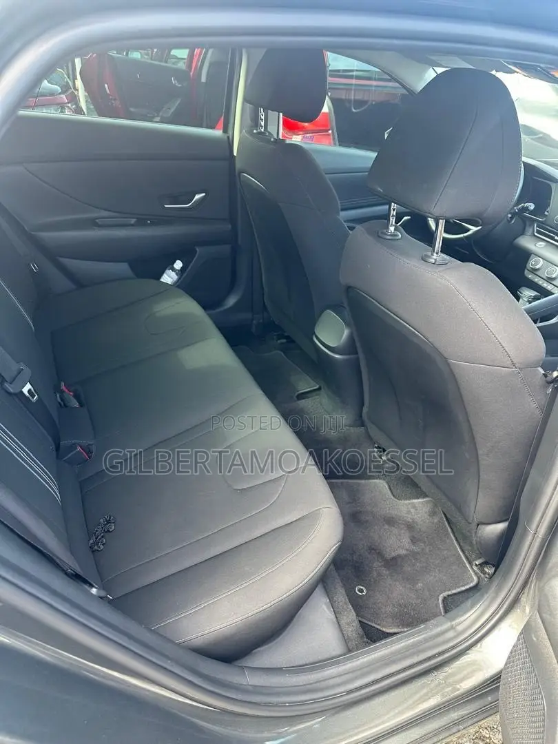 Hyundai Elantra 2023 Black