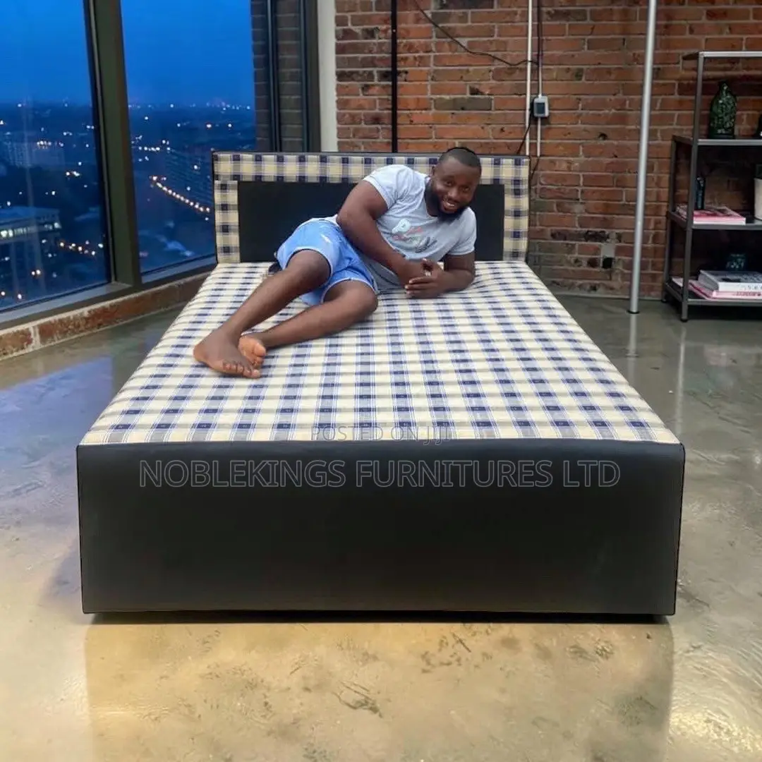 Modern Durable Double Bed Inbuilt With Mattress