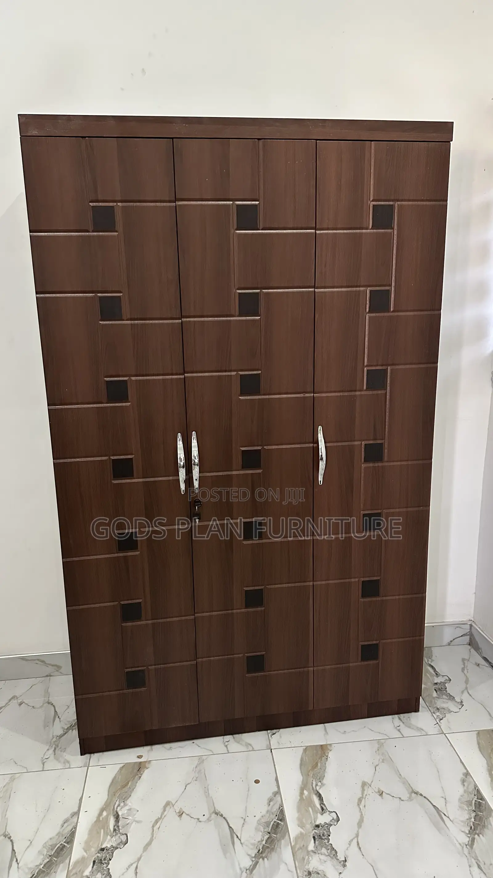 Brown 3 Doors Wooden Wardrobe