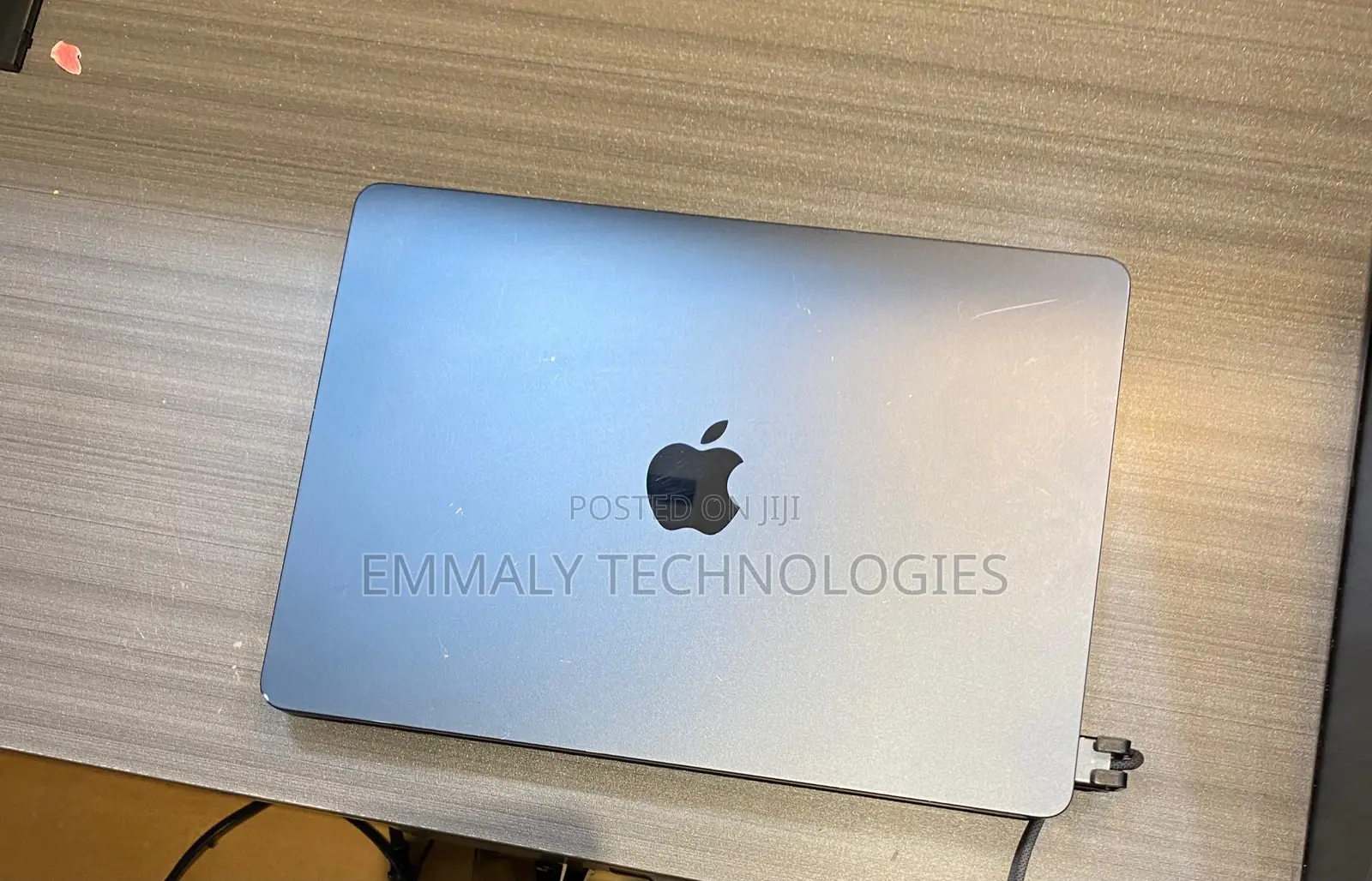 Laptop Apple MacBook Air 2022 M2 8GB Apple M2 SSD 512GB