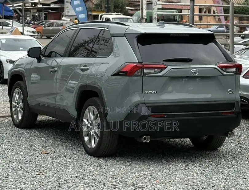 Toyota RAV4 2023 Teal