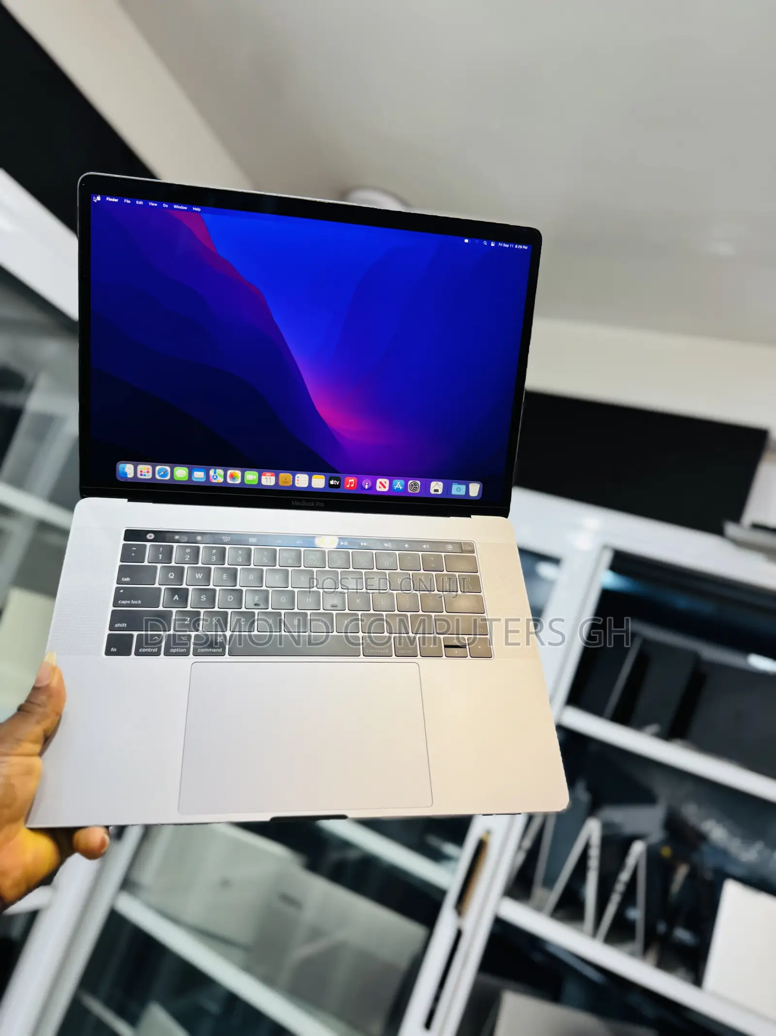 Laptop Apple MacBook Pro 2017 16GB Intel Core i7 SSD 256GB