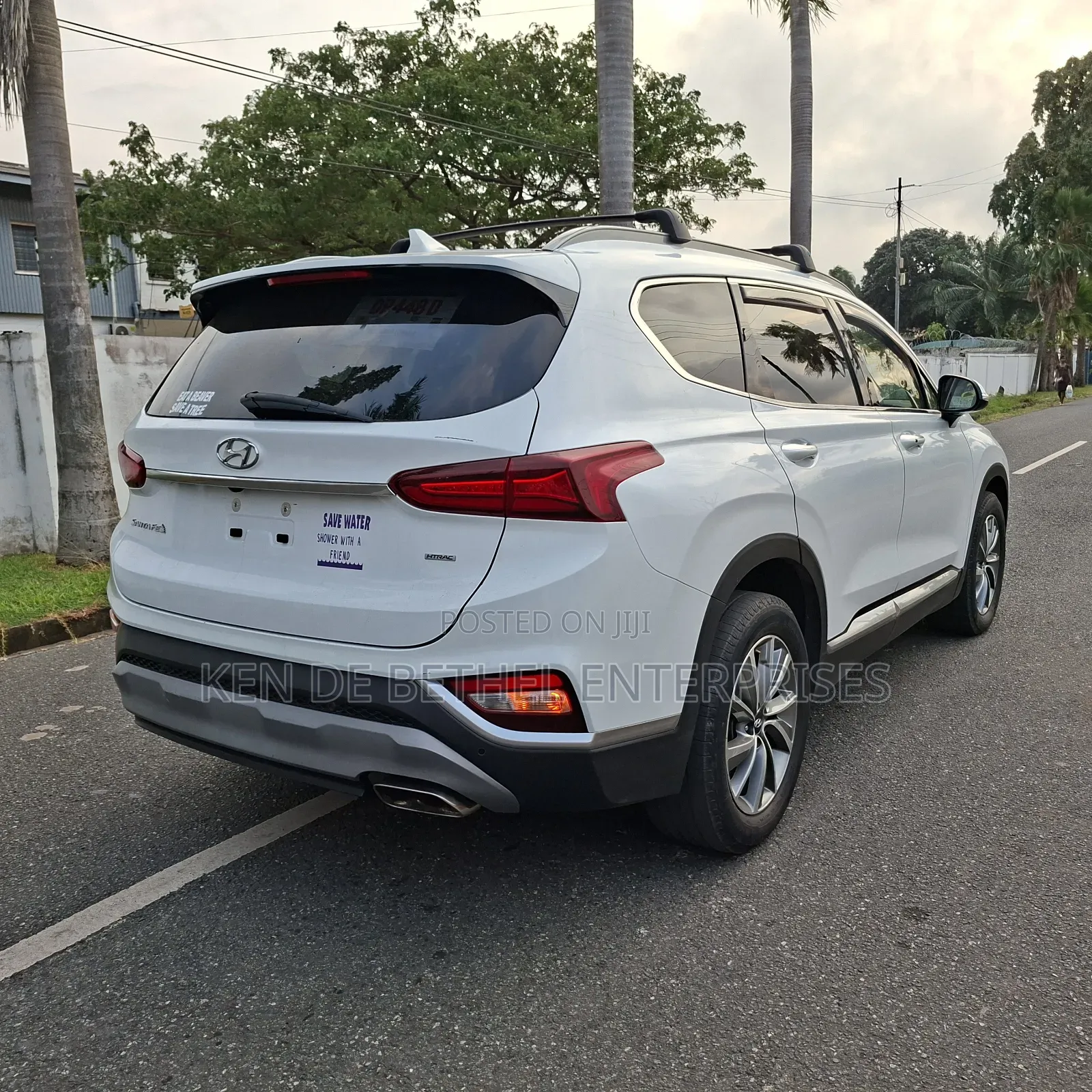 Hyundai Santa Fe 2019 White