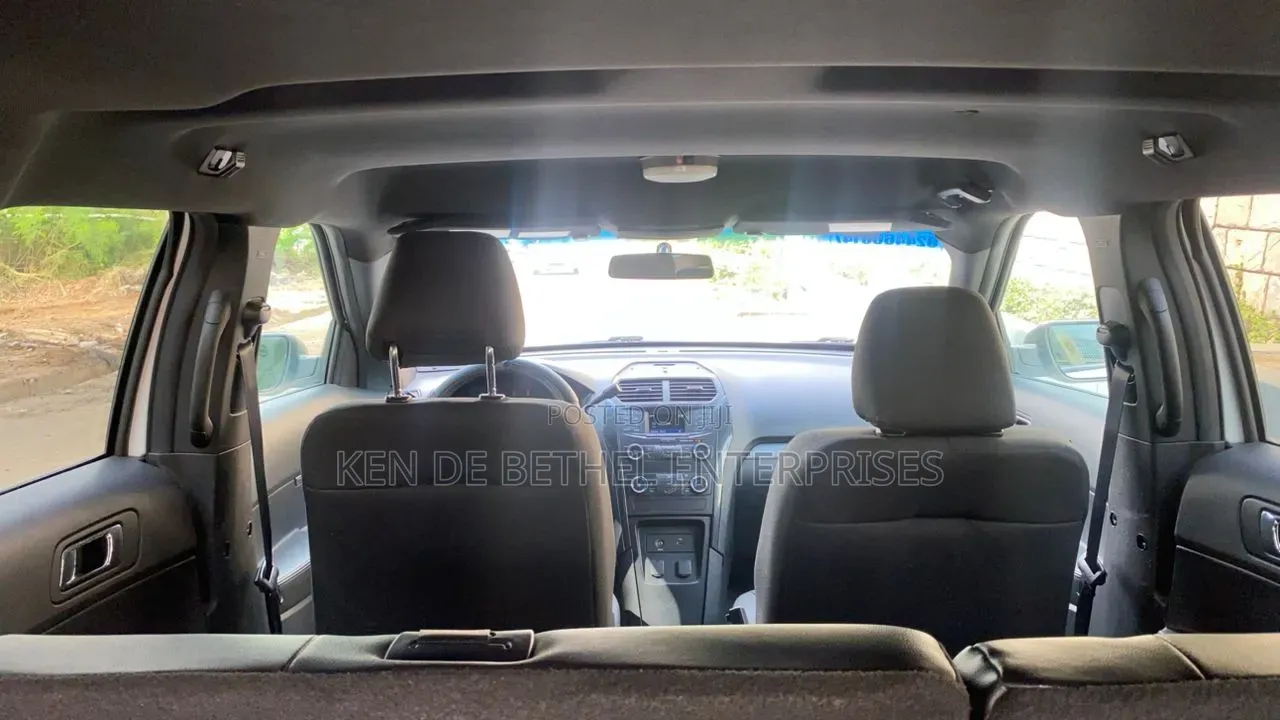 Ford Explorer 2019 White