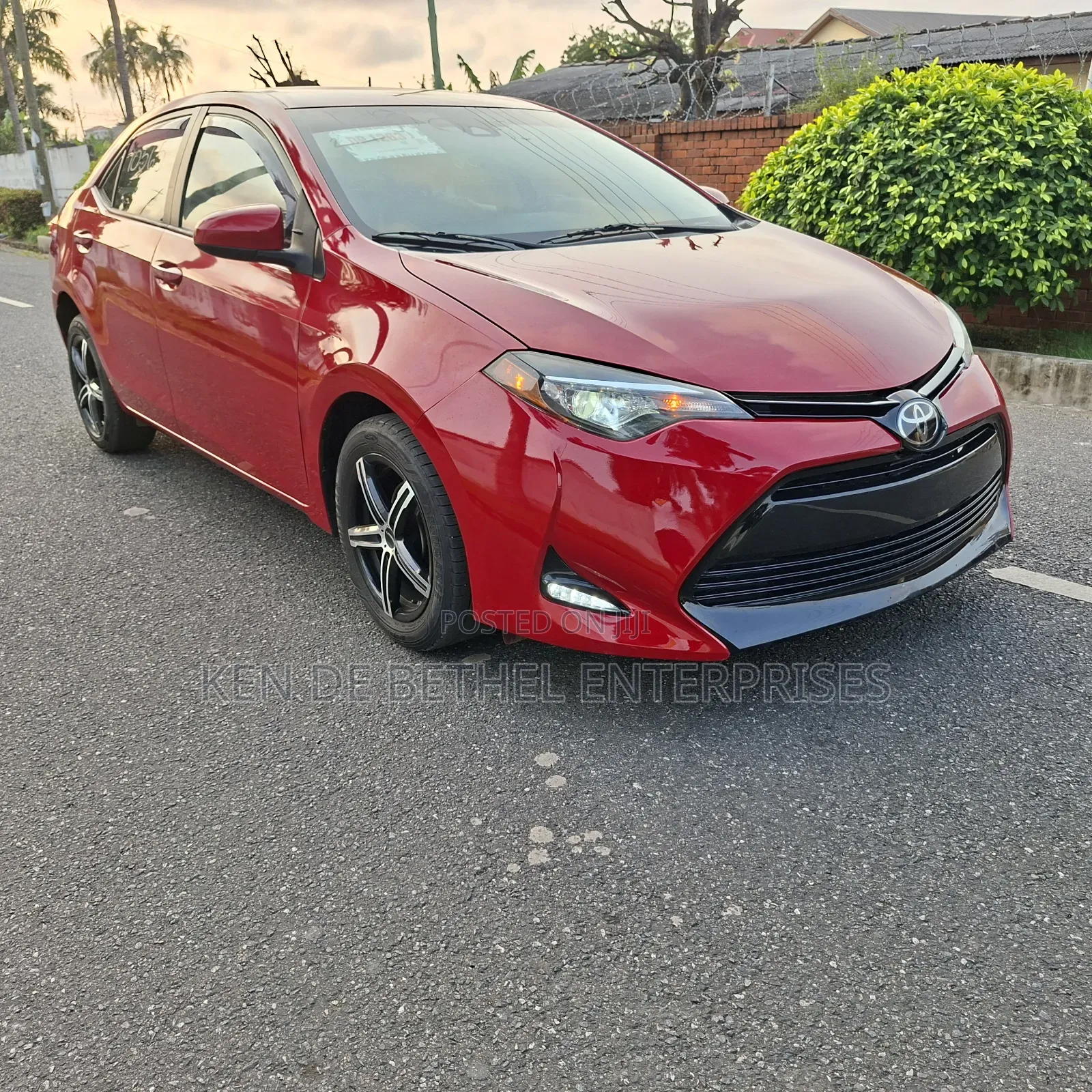 Toyota Corolla 2018 Red