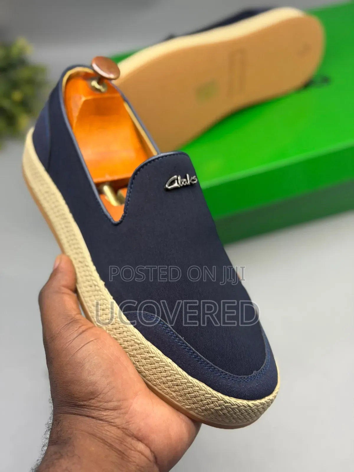 Clarks Slip-on Casual Sneakers