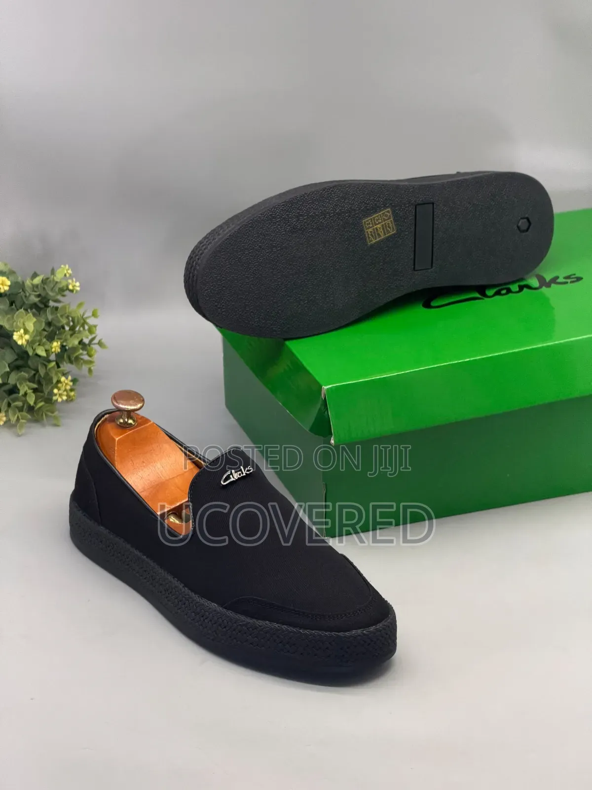 Clarks Slip-on Casual Sneakers