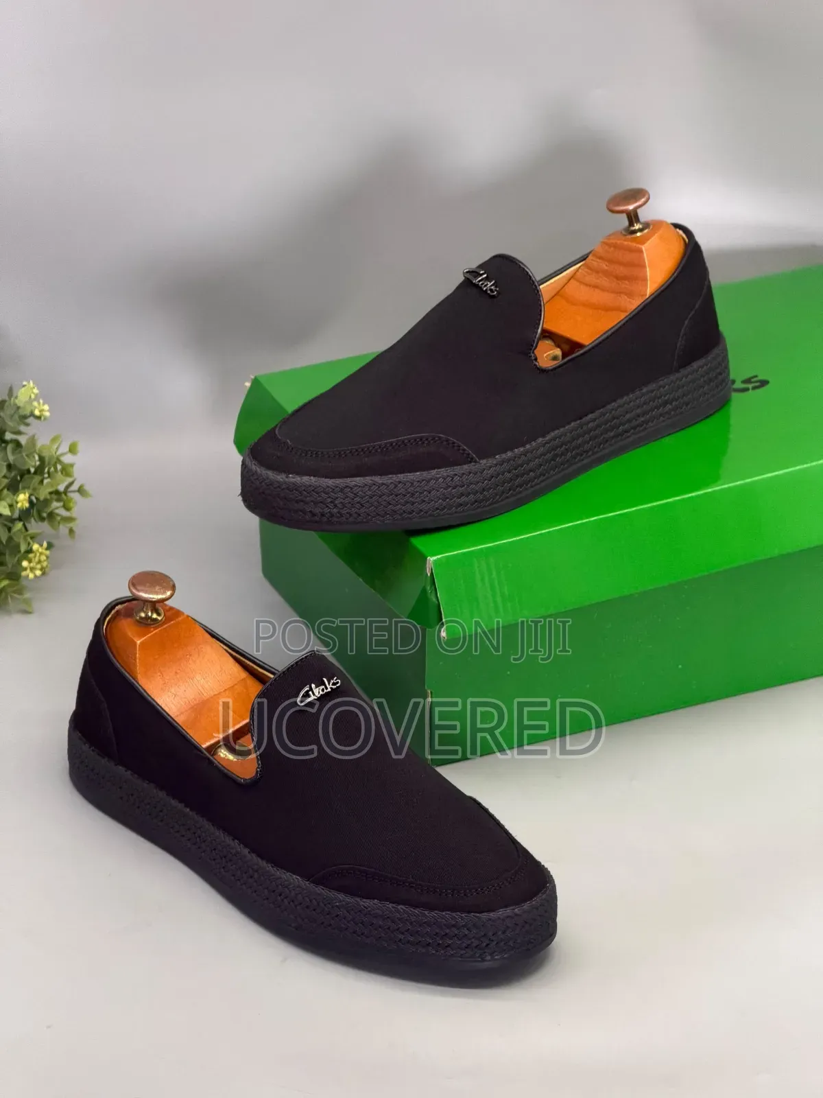 Clarks Slip-on Casual Sneakers
