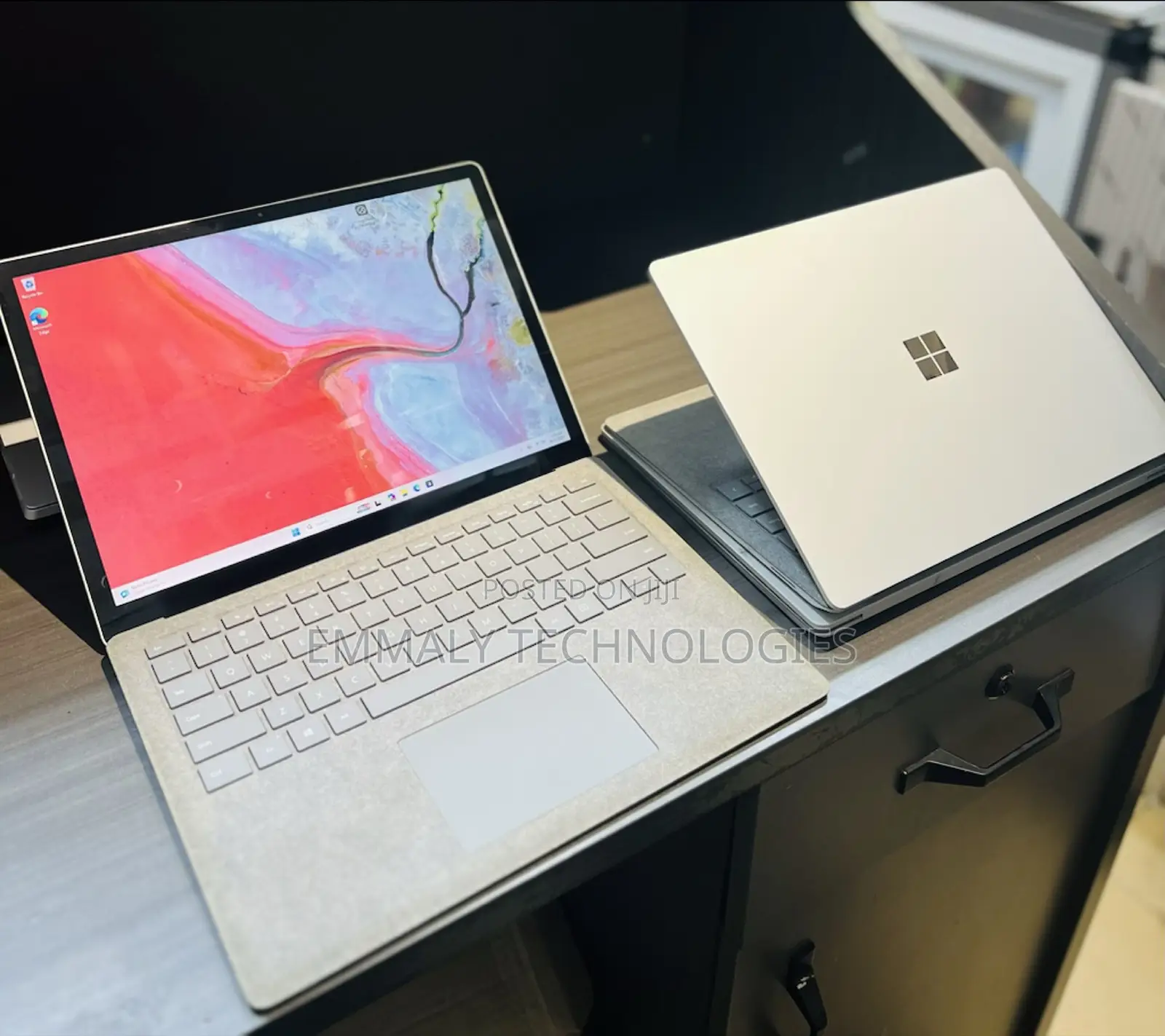Laptop Microsoft Surface Laptop 8GB Intel Core i5 SSD 256GB