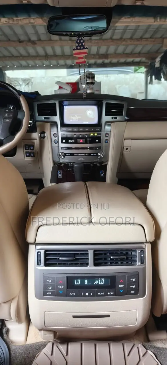 Lexus LX 570 AWD 2013 Black