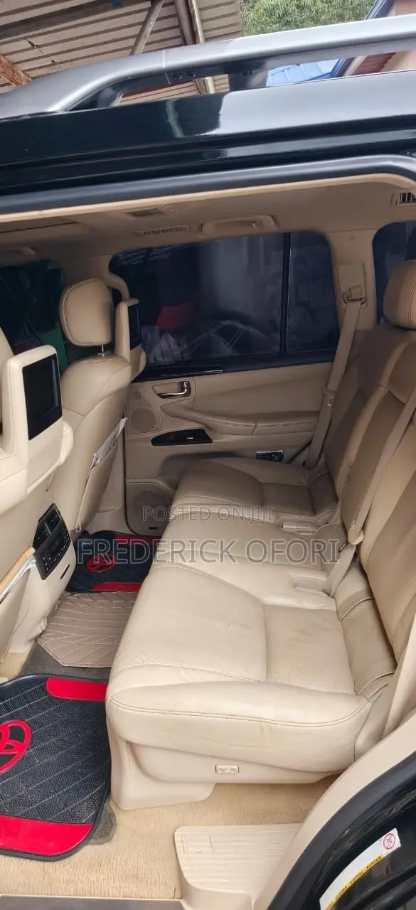 Lexus LX 570 AWD 2013 Black