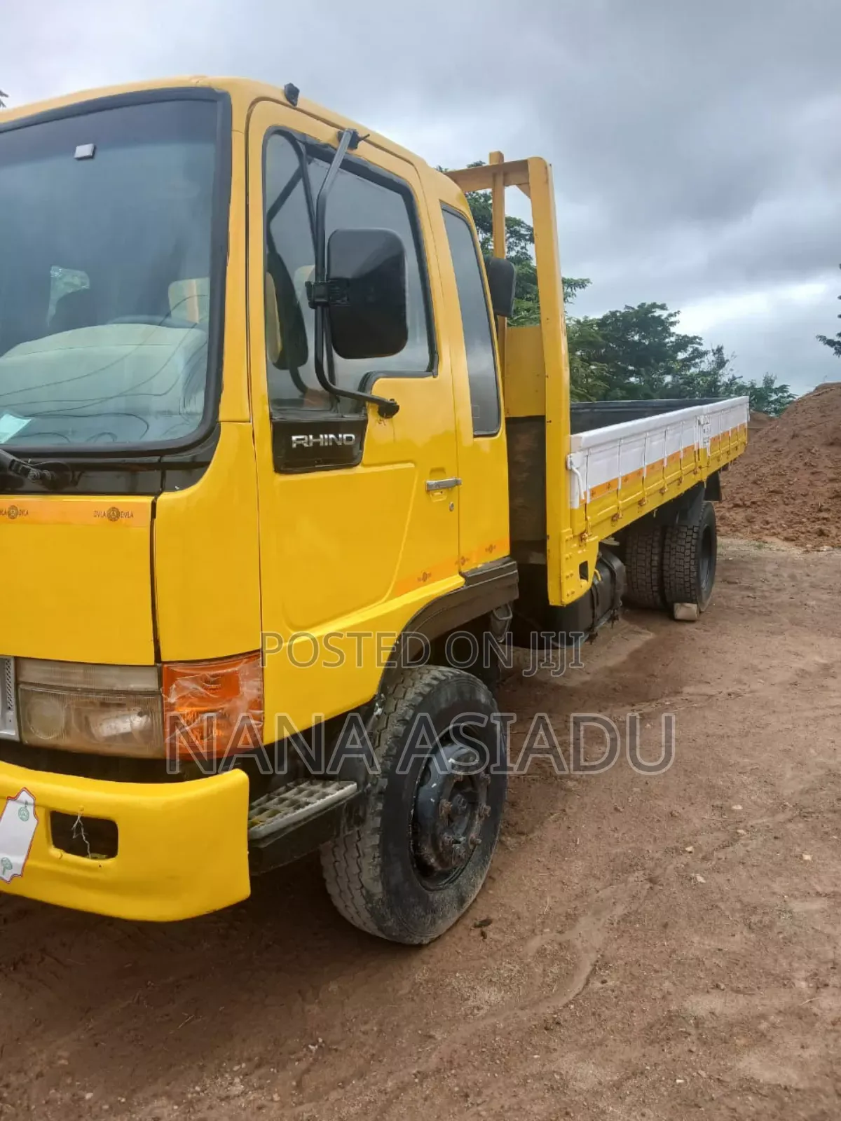 Kia Rhino 2010 Yellow