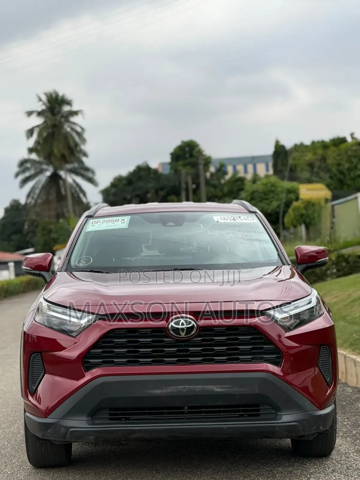 Toyota RAV4 XLE 2022 Red