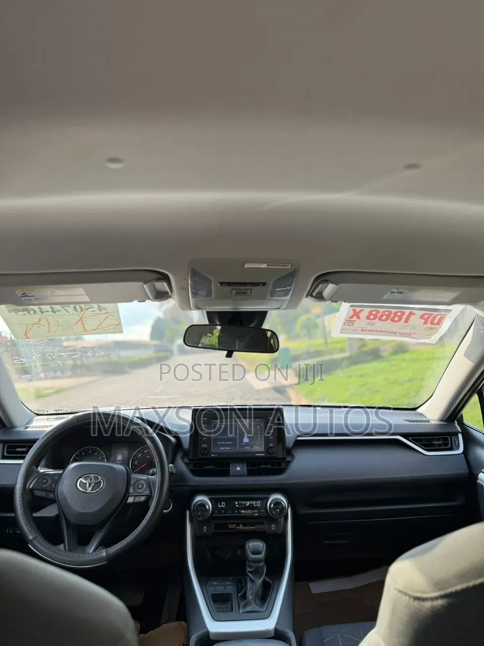 Toyota RAV4 2021 Silver