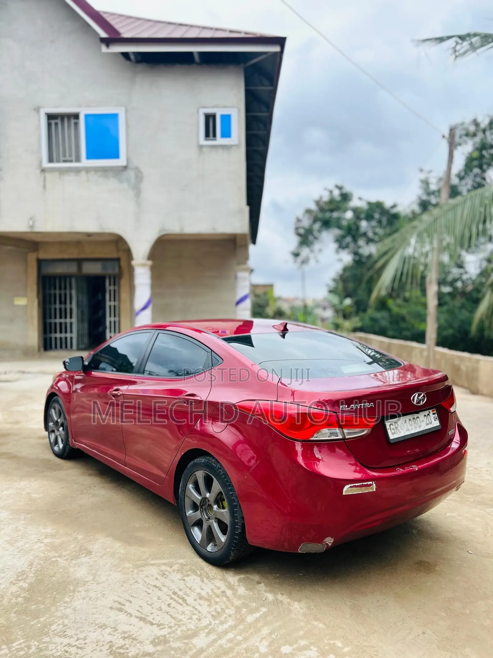 Hyundai Elantra Limited Sedan FWD (1.8L 4cyl 6A) 2013 Red