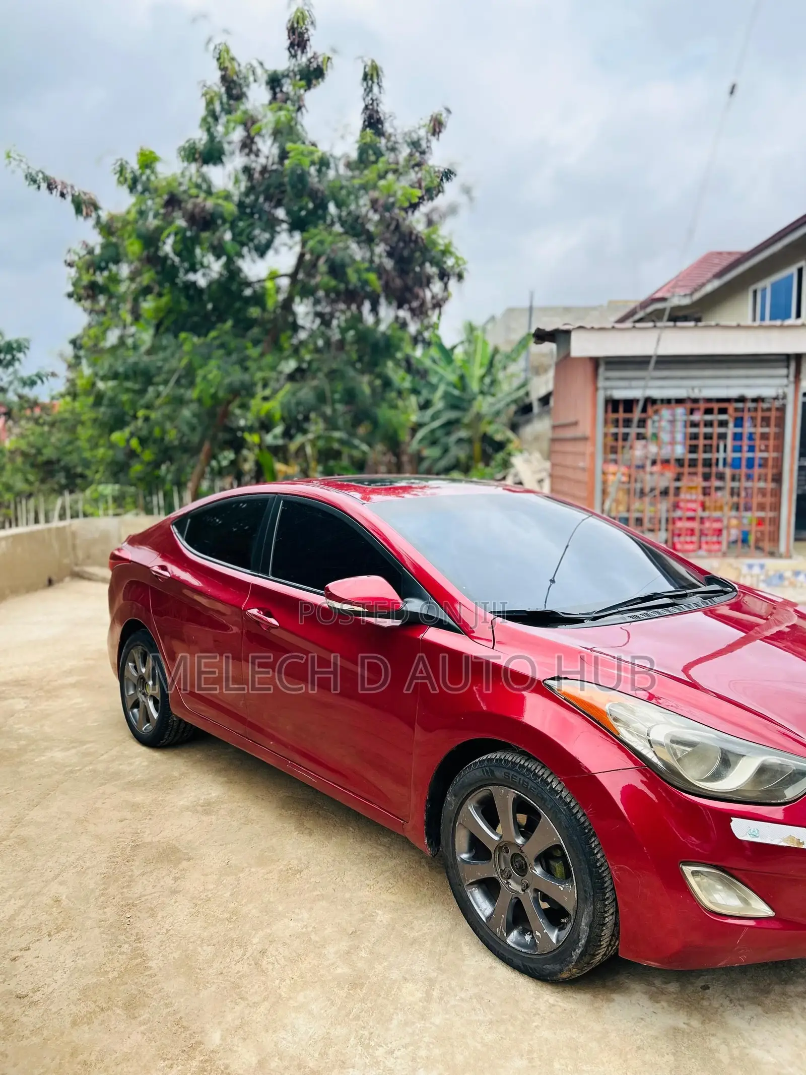 Hyundai Elantra Limited Sedan FWD (1.8L 4cyl 6A) 2013 Red