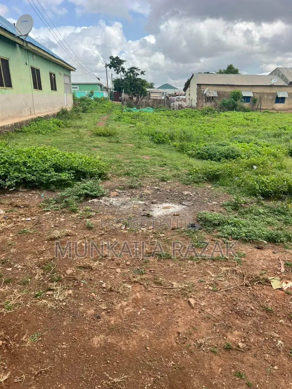 A Plot Land for Sale in Kalariga/Target