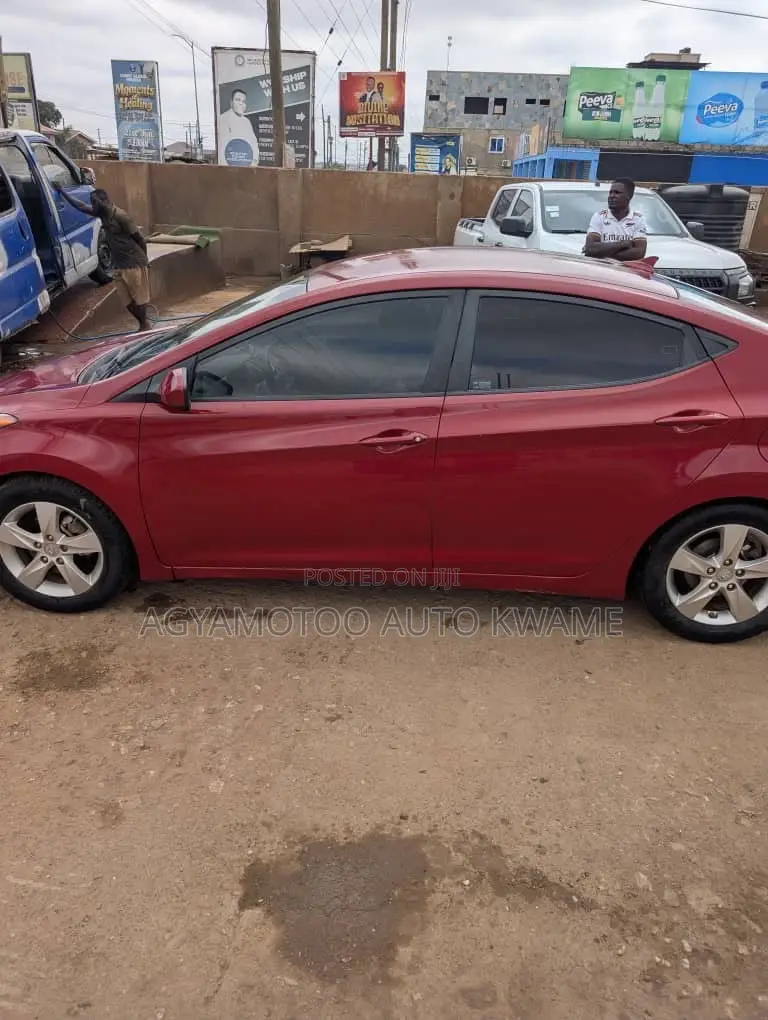 Hyundai Elantra GLS Automatic 2012 Red