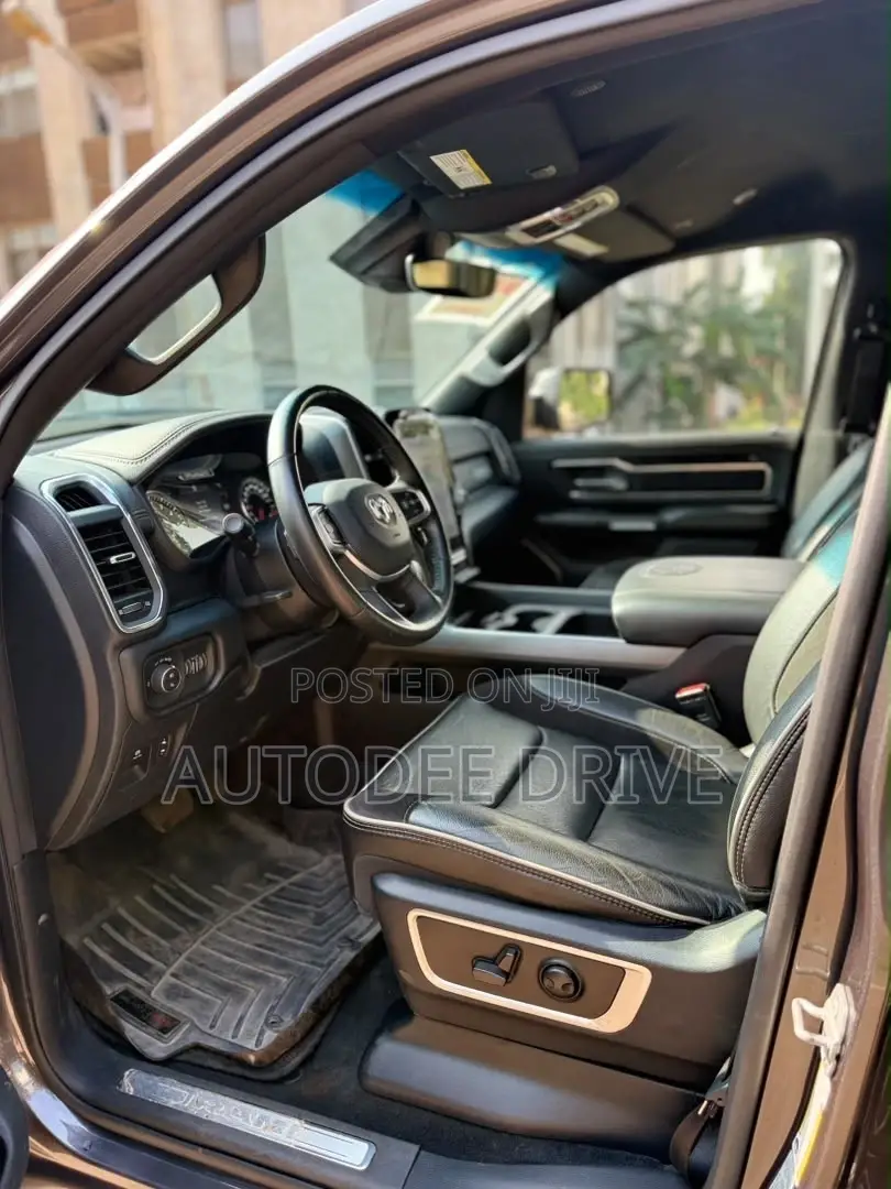 Dodge RAM 2022 Black