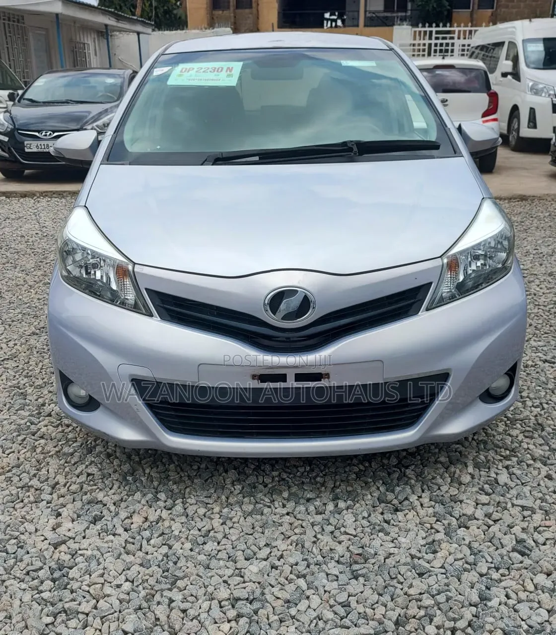 Toyota Vitz 1.5 FWD 3dr 2012 Silver