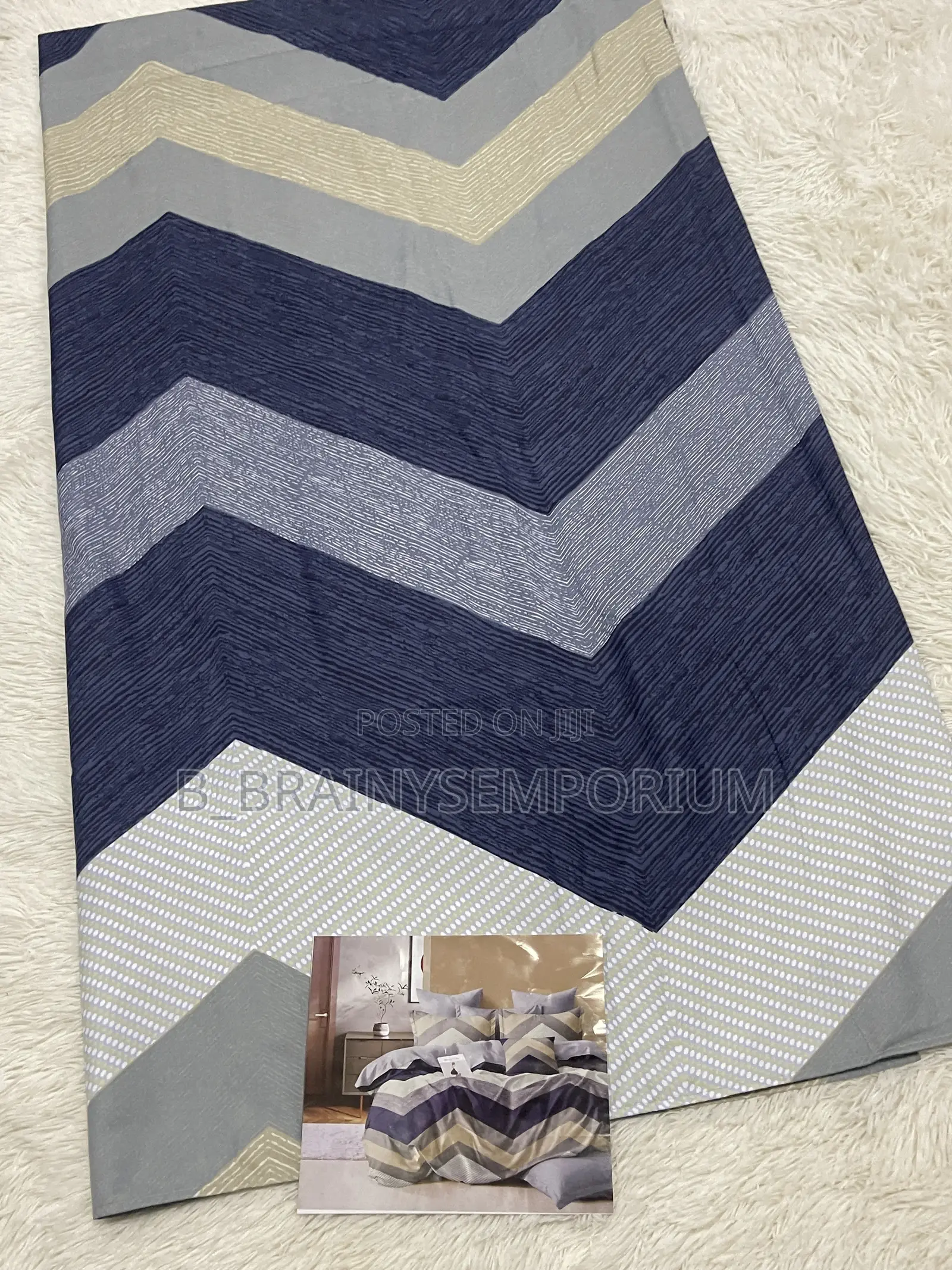 1 Flat Bedsheet + 4 Pillow Cases for King/Queen/Double Bed