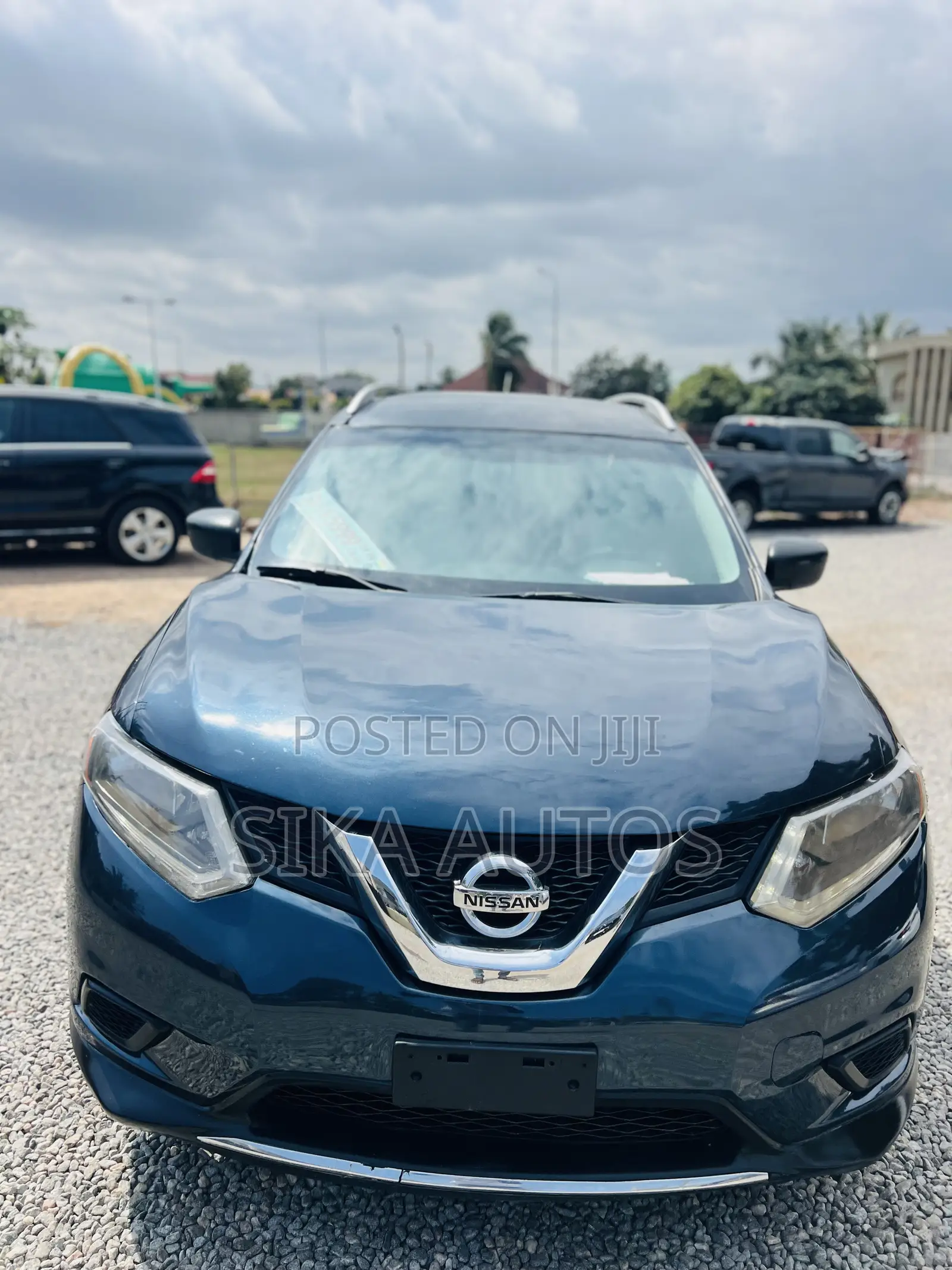 Nissan Rogue SV AWD 2016 Black