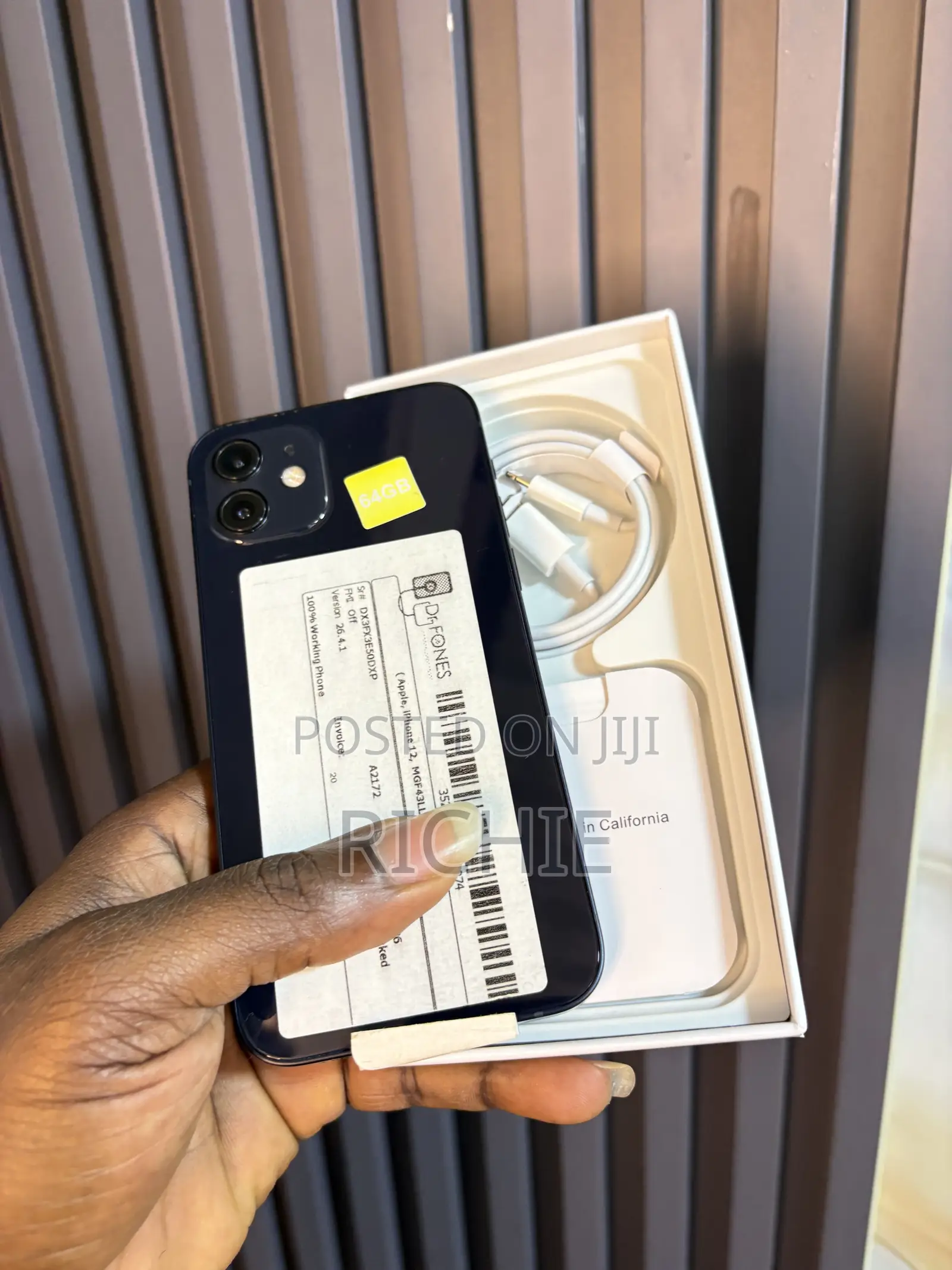 New Apple iPhone 12 64 GB Black