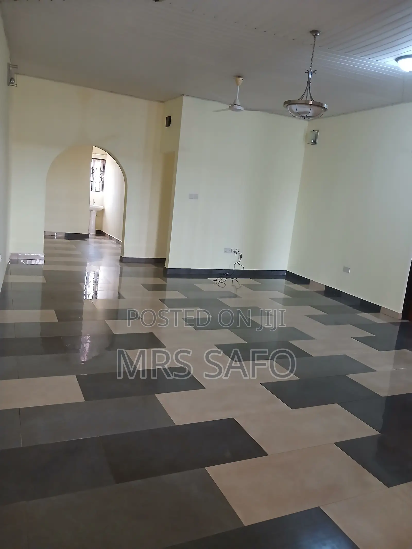 3bdrm Apartment in Assakea European, Takoradi for rent