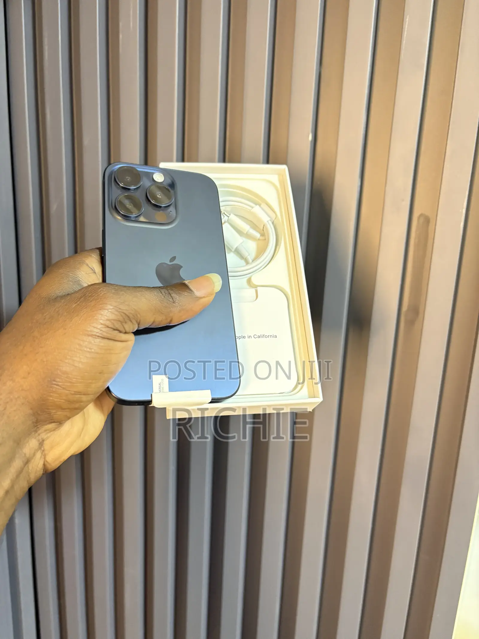 New Apple iPhone 15 Pro 128 GB Blue