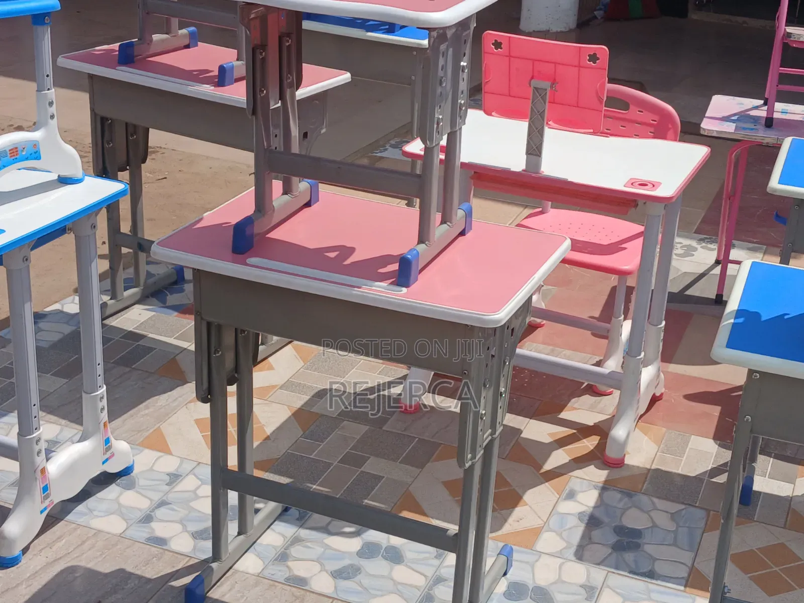 Students Table and Chairs