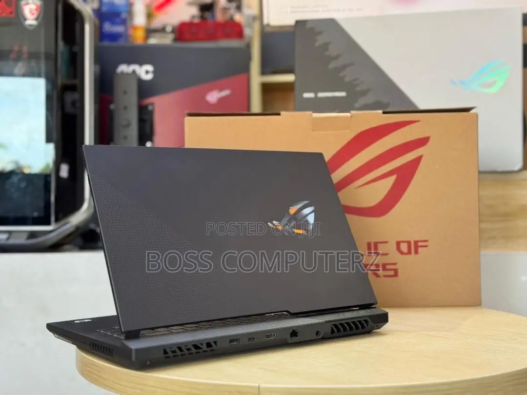 New Laptop Asus ROG Strix G17 16GB AMD Ryzen 9 SSD 512GB