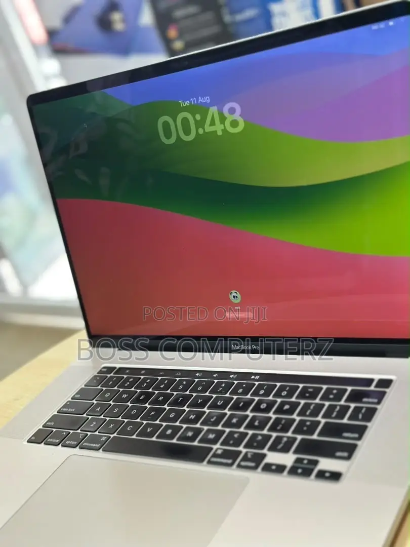 Laptop Apple MacBook Pro 2019 32GB Intel Core i9 SSD 1T