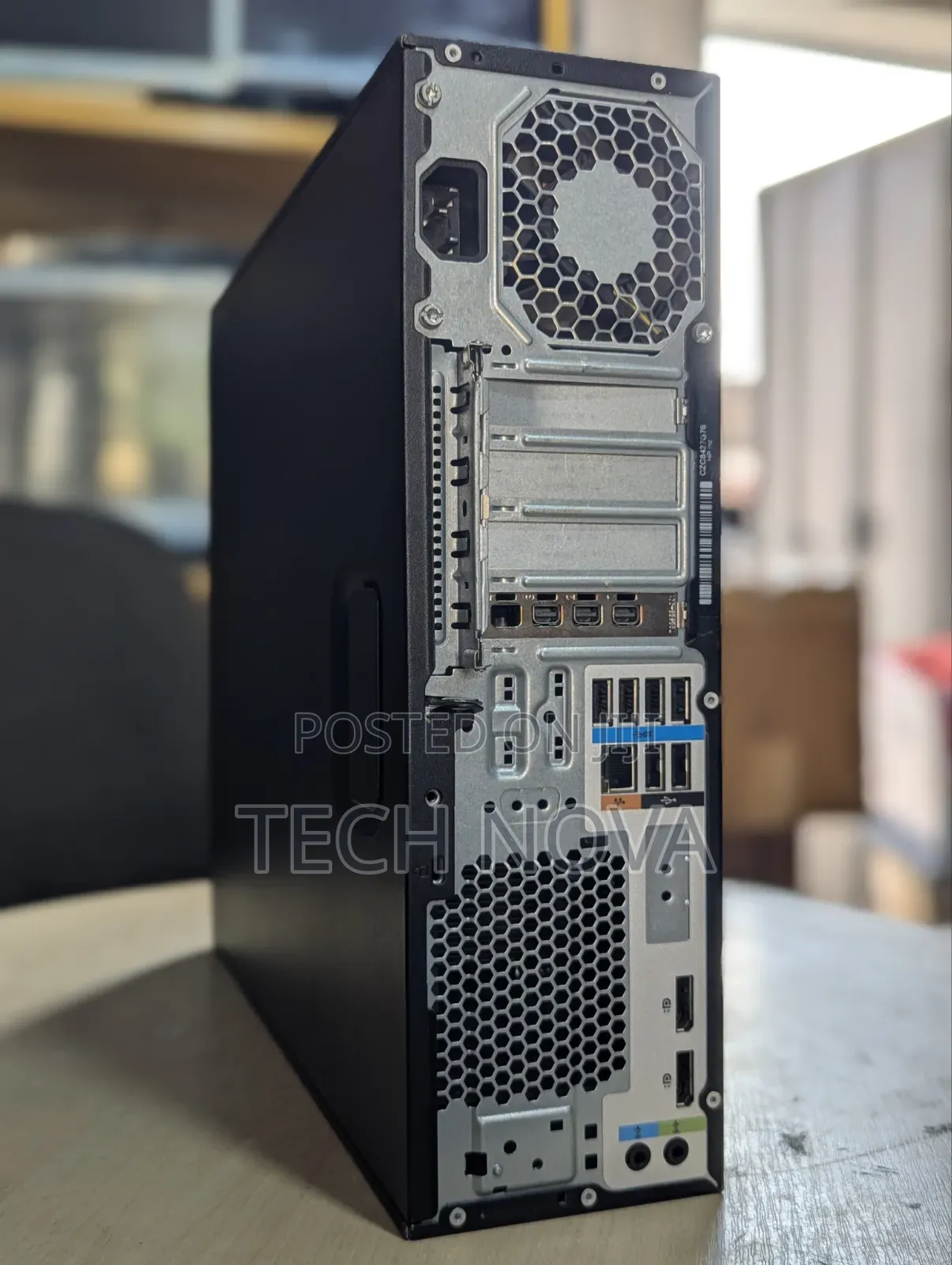 Desktop Computer HP Z2 G4 Mini 16GB Intel Core i7 SSD 256GB