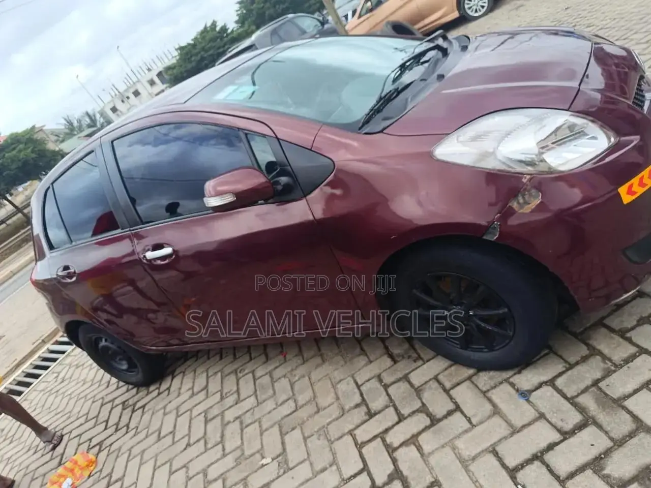 Toyota Vitz 2010 Red