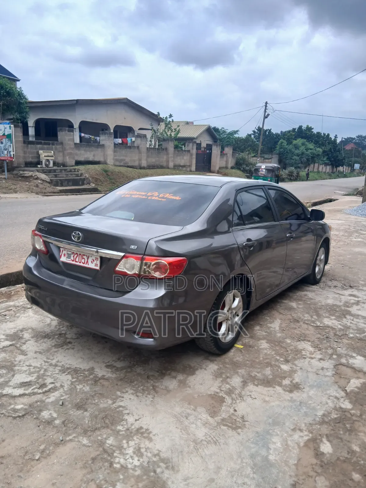 Toyota Corolla LE Special Edition 4dr Sedan (1.8L 4cyl 4A) 2013 Gray