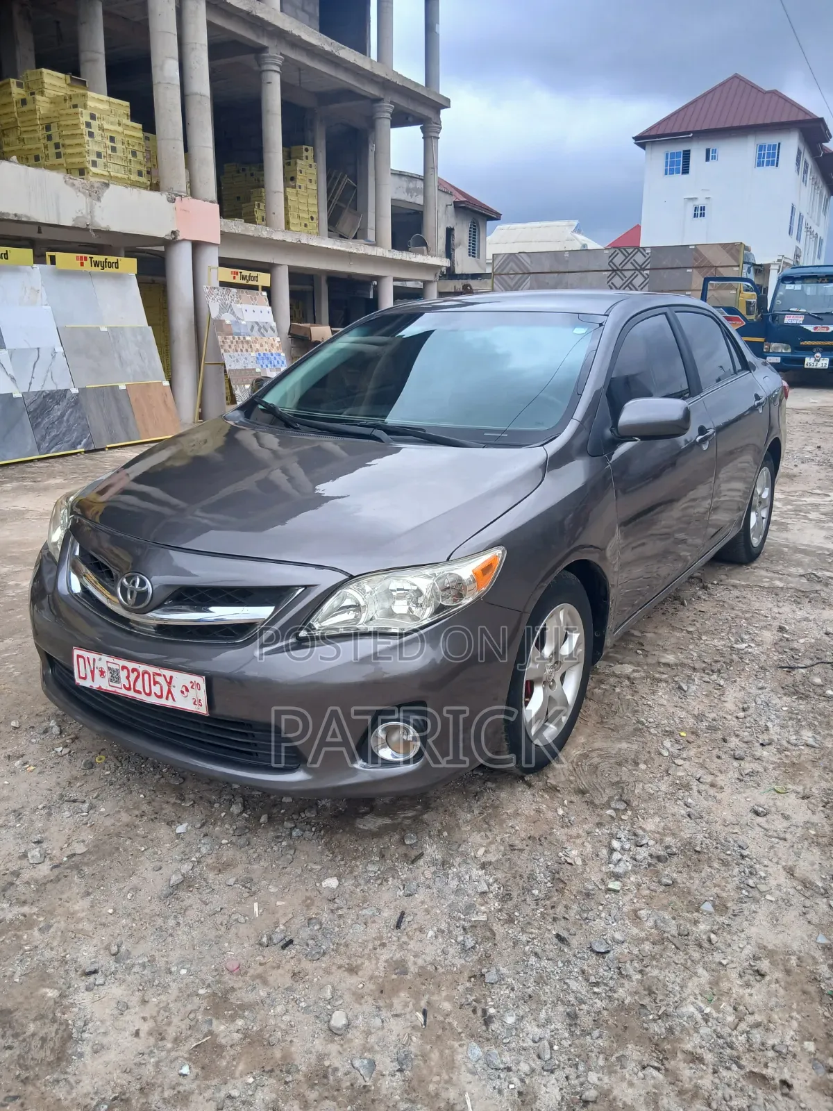 Toyota Corolla LE Special Edition 4dr Sedan (1.8L 4cyl 4A) 2013 Gray