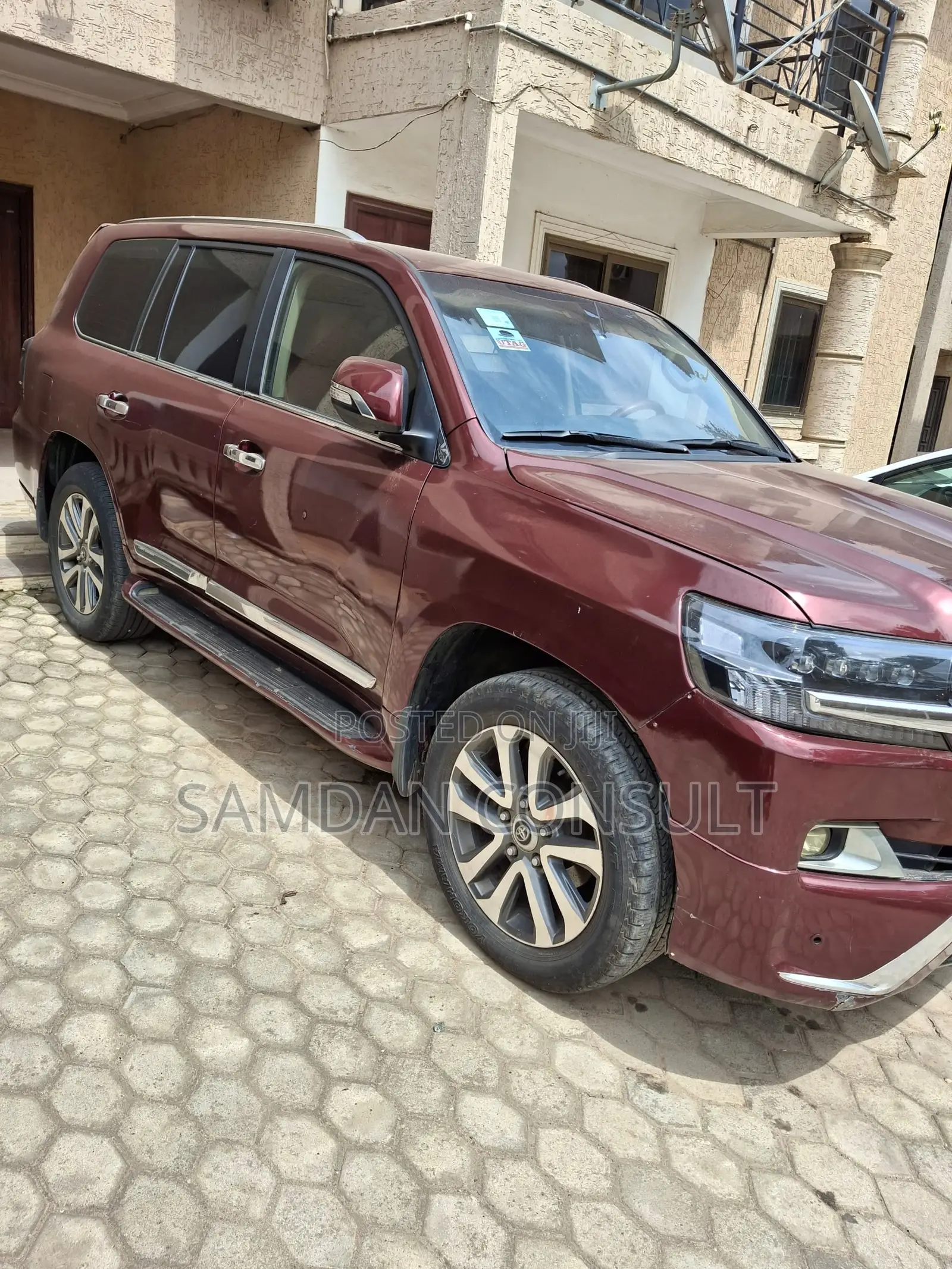 Toyota Land Cruiser 2013 Purple