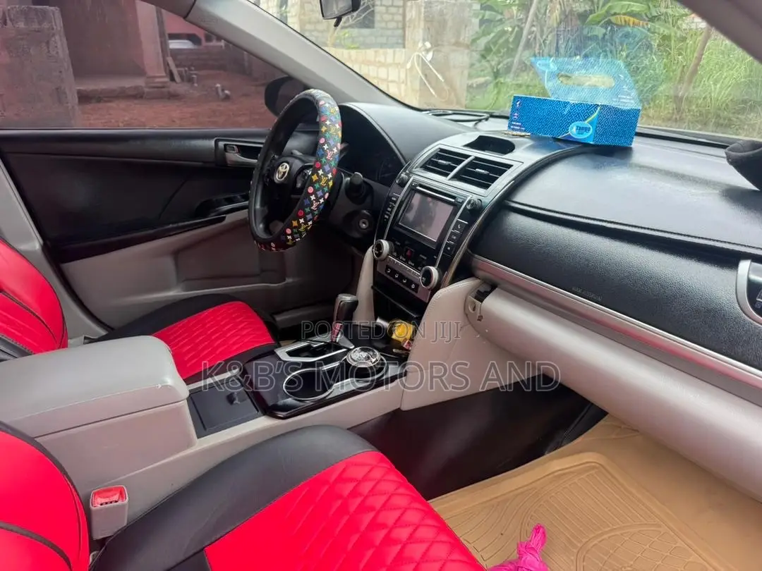 Toyota Camry LE 4dr Sedan (2.5L 4cyl 6A) 2014 Black